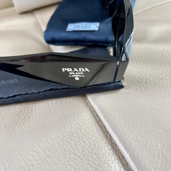Authentic Prada PR17WS 1AB5S049 Women's Sunglasses 49 mm Black / Dark Grey Lens